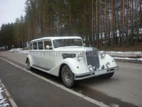 Прокат автомобиля Mercedes Ретро лимузин (Мерседес), цвет белый в Красноярске с водителем на свадьбу